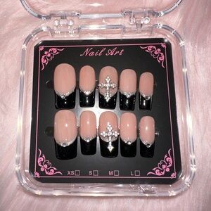 Elegant Black and Nude Nail Art Set